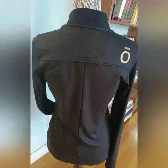 doTerra Active Jacket Women's Size Small Black with  Gold Stitching - Picture 7 of 9